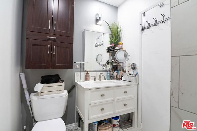 333 S Serrano Avenue 5, Los Angeles, CA 90020