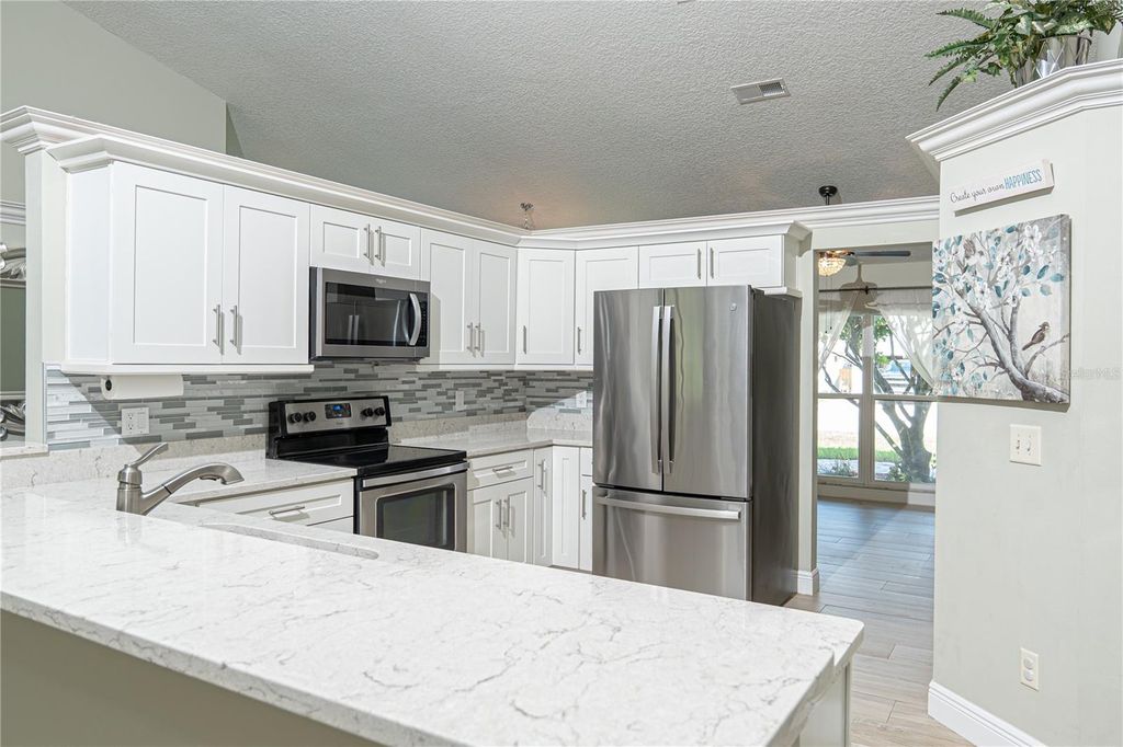Image 17 of property listing at 12845 FORESTEDGE CIRCLE, Orlando, FL 32828