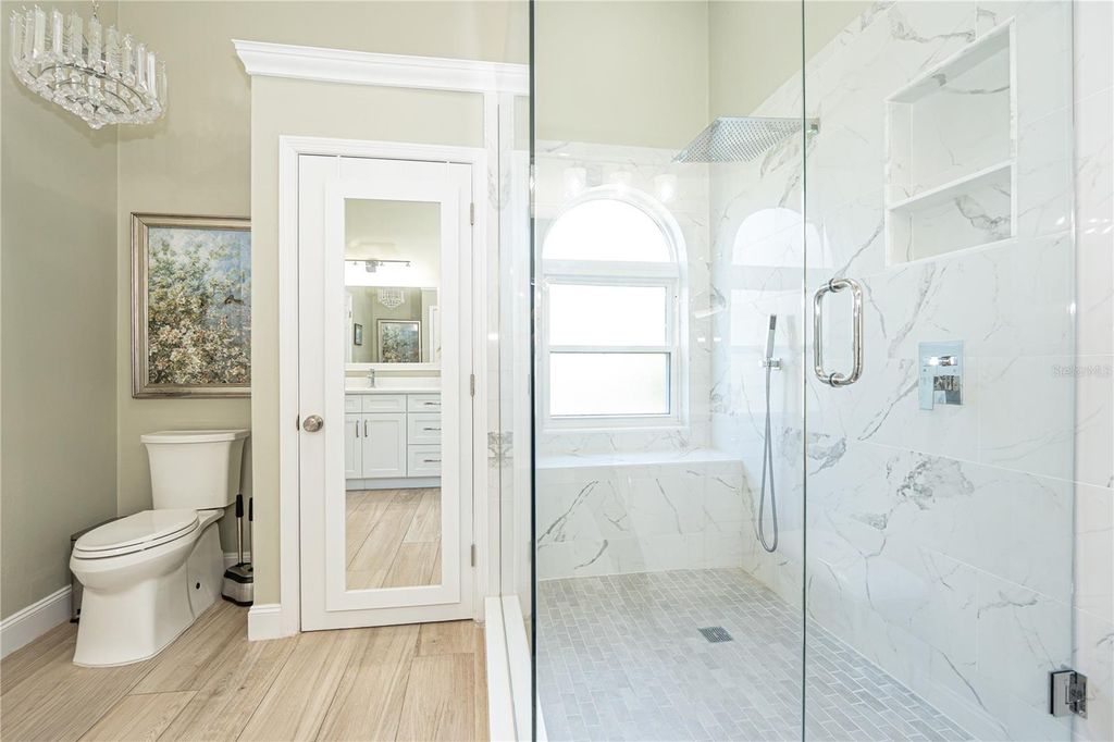 Image 23 of property listing at 12845 FORESTEDGE CIRCLE, Orlando, FL 32828