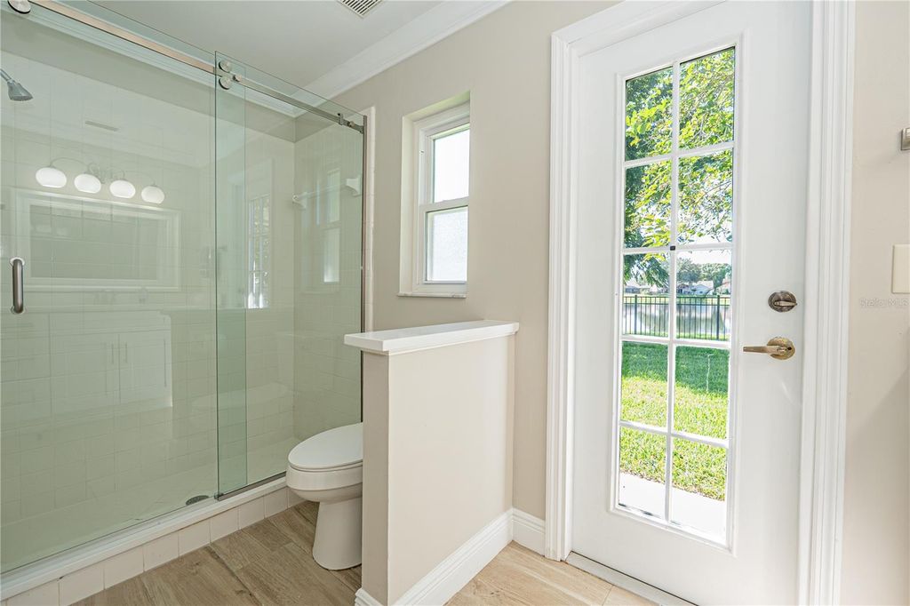 Image 28 of property listing at 12845 FORESTEDGE CIRCLE, Orlando, FL 32828