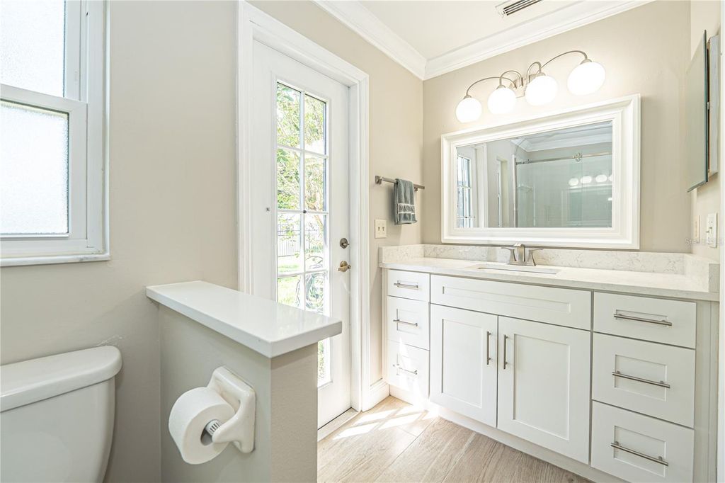 Image 29 of property listing at 12845 FORESTEDGE CIRCLE, Orlando, FL 32828