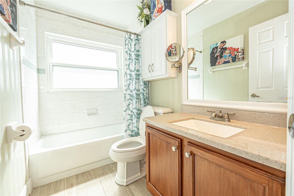 Image 32 of property listing at 12845 FORESTEDGE CIRCLE, Orlando, FL 32828