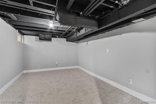 15460 Auburn Street, Detroit, MI 48223