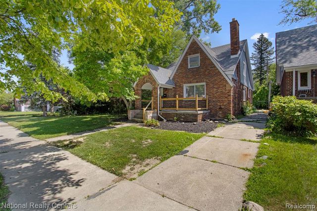 15460 Auburn Street, Detroit, MI 48223