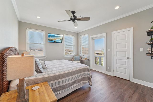 25114 Sausalito Drive, Galveston, TX 77554