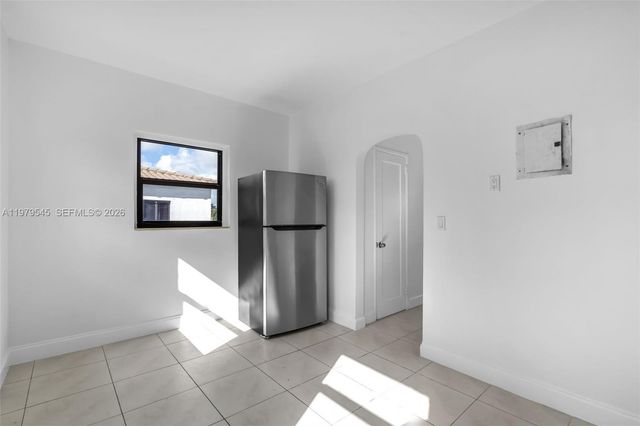 130 SW 31st Ct 3, Miami, FL 33135