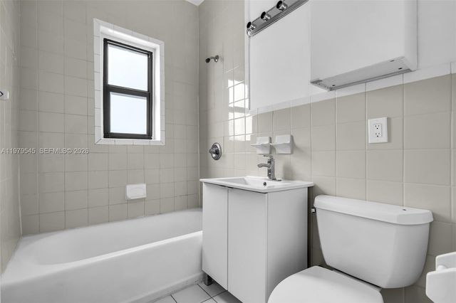 130 SW 31st Ct 3, Miami, FL 33135