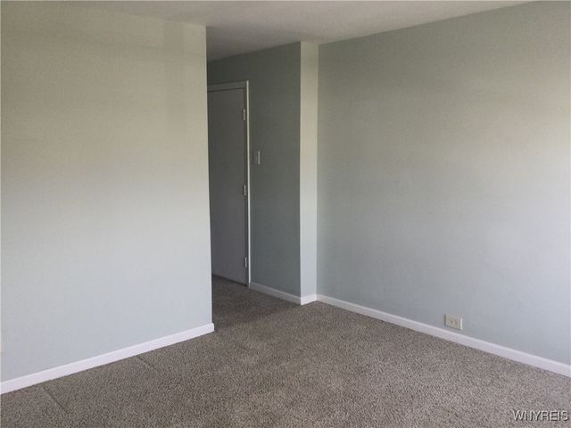 61 York Street, Buffalo, NY 14213