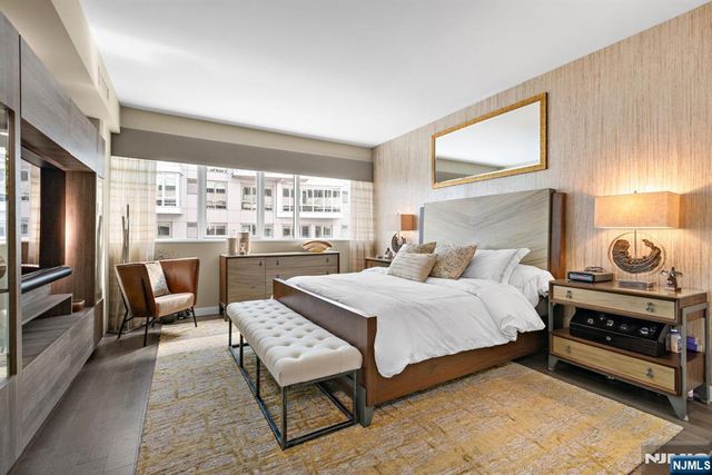 800 Ave At Port Imperial 318, Weehawken, NJ 07086