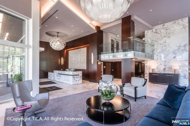 800 Ave At Port Imperial 318, Weehawken, NJ 07086