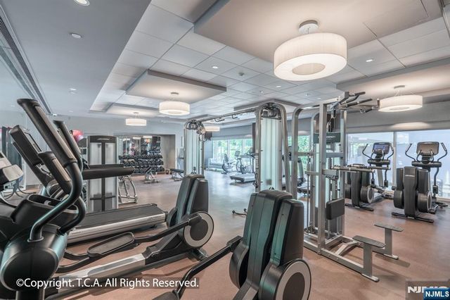 800 Ave At Port Imperial 318, Weehawken, NJ 07086