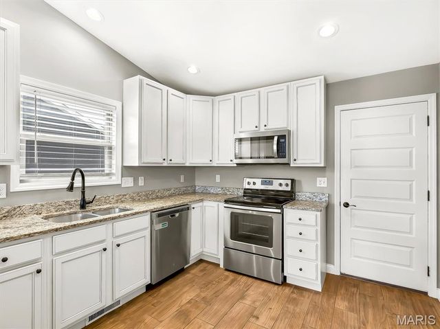 408 Split Rail Drive, Wright City, MO 63390