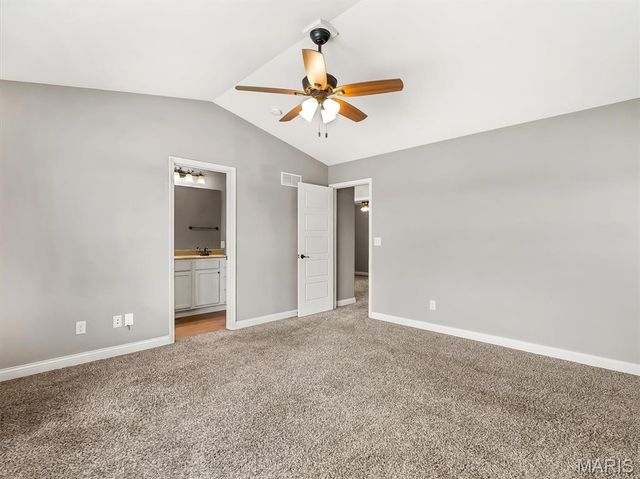 408 Split Rail Drive, Wright City, MO 63390