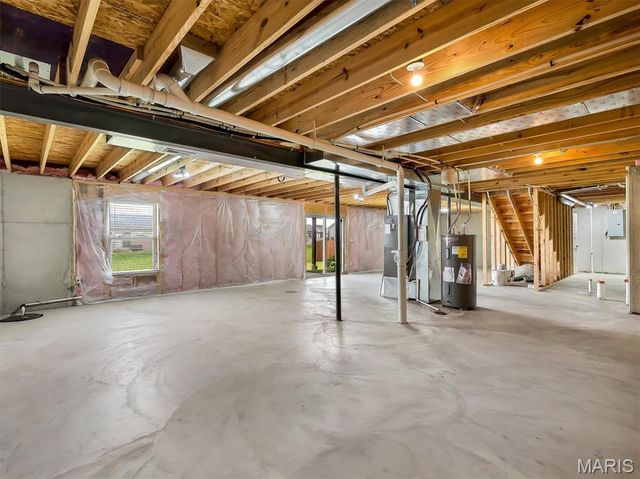 408 Split Rail Drive, Wright City, MO 63390