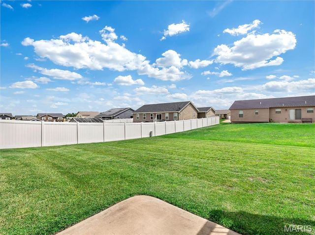 408 Split Rail Drive, Wright City, MO 63390