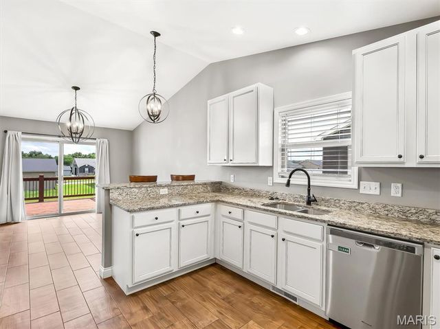 408 Split Rail Drive, Wright City, MO 63390