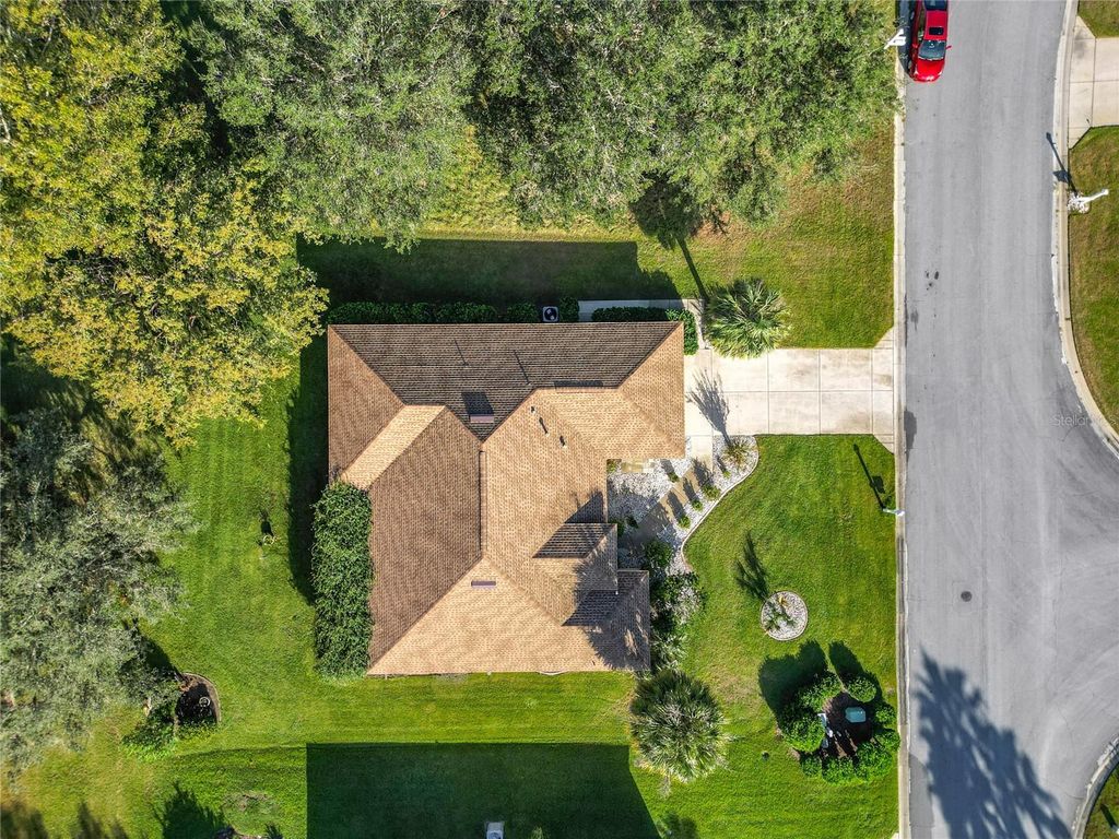 Image 33 of property listing at 13700 SE 90TH COURT, Summerfield, FL 34491