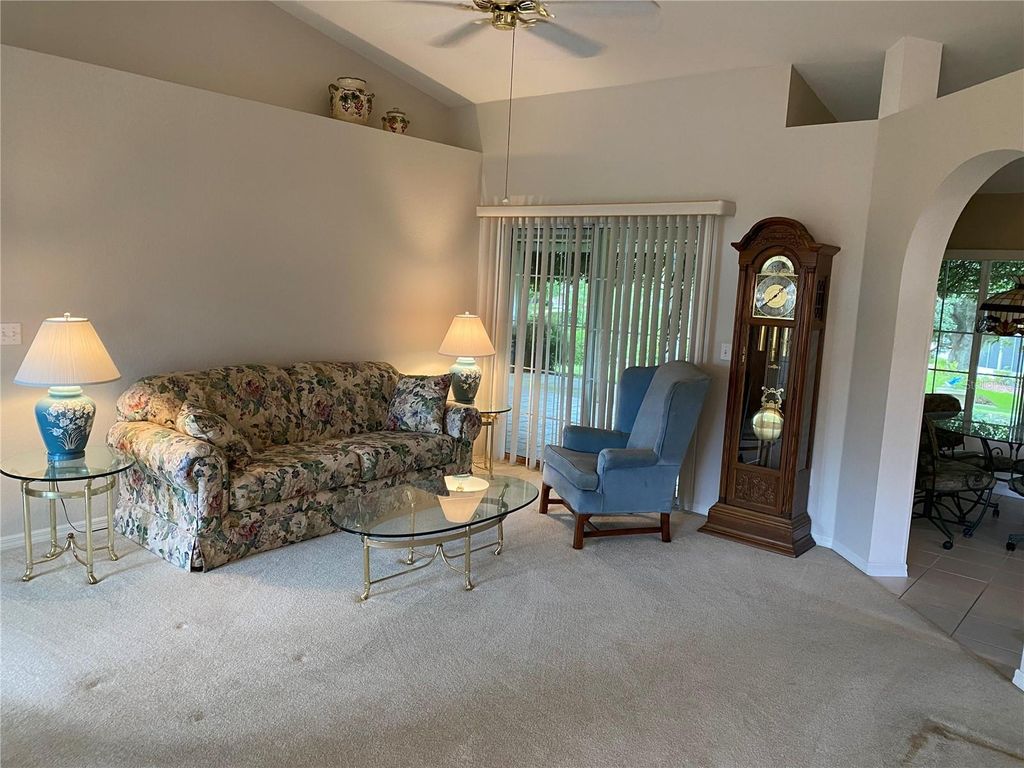 Image 6 of property listing at 13700 SE 90TH COURT, Summerfield, FL 34491