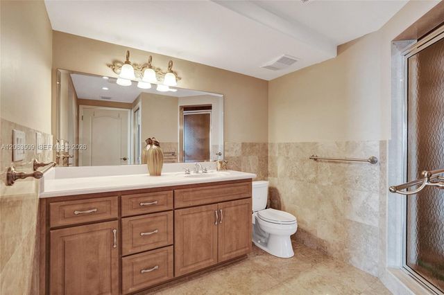 500 Bayview Dr PH20, Sunny Isles Beach, FL 33160