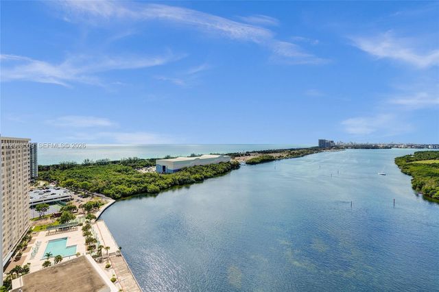 500 Bayview Dr PH20, Sunny Isles Beach, FL 33160