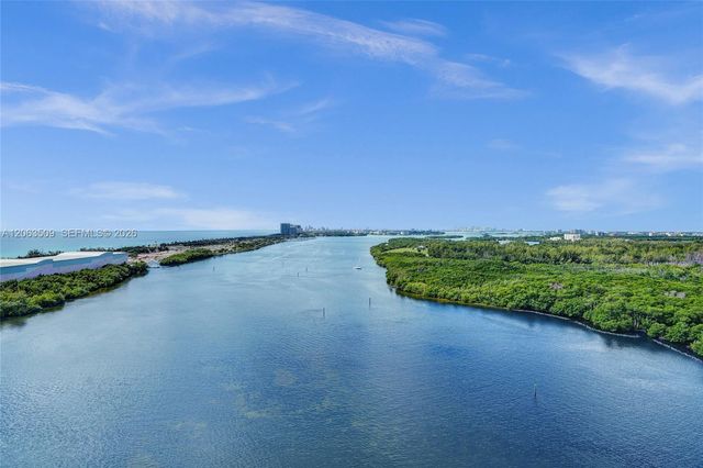 500 Bayview Dr PH20, Sunny Isles Beach, FL 33160