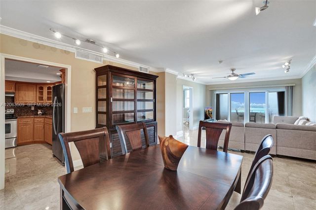 500 Bayview Dr PH20, Sunny Isles Beach, FL 33160