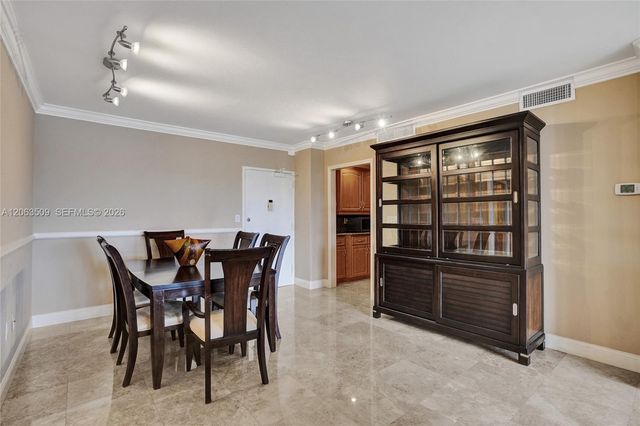 500 Bayview Dr PH20, Sunny Isles Beach, FL 33160