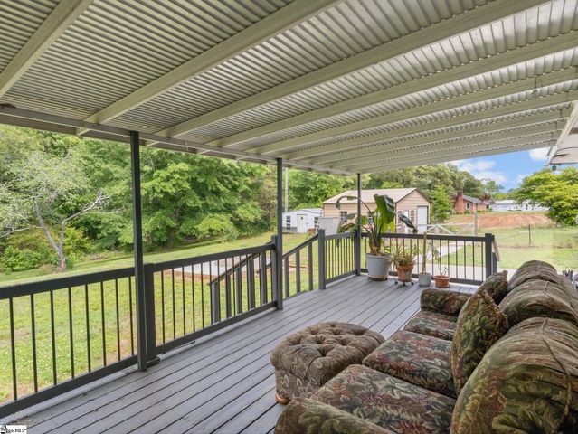 263 Flat Rock Road, Liberty, SC 29657