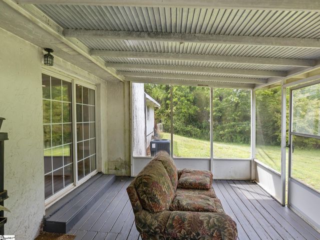 263 Flat Rock Road, Liberty, SC 29657