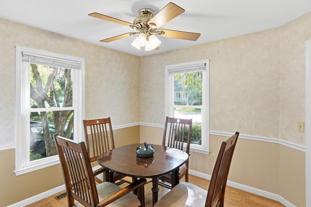36 Manor Boulevard, Hanahan, SC 29410