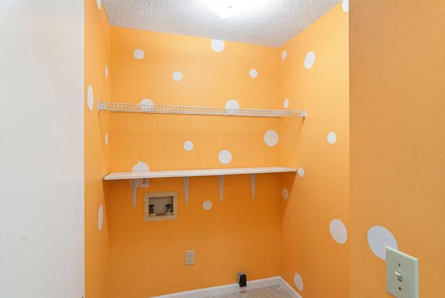 36 Manor Boulevard, Hanahan, SC 29410