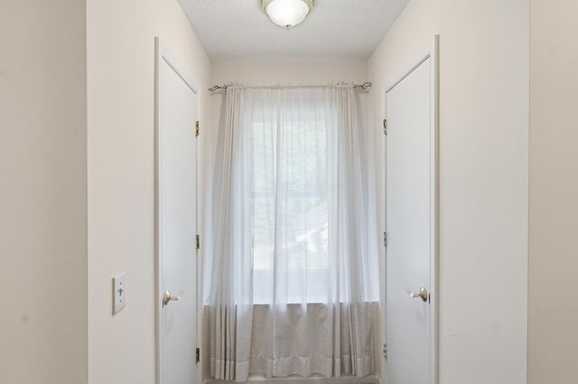 36 Manor Boulevard, Hanahan, SC 29410