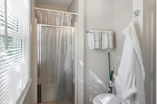36 Manor Boulevard, Hanahan, SC 29410