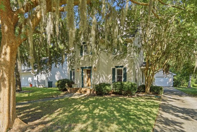36 Manor Boulevard, Hanahan, SC 29410