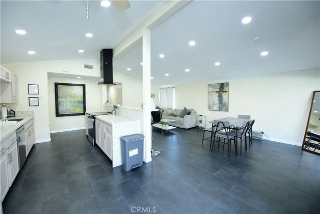 9452 Larrabee Avenue, San Diego, CA 92123