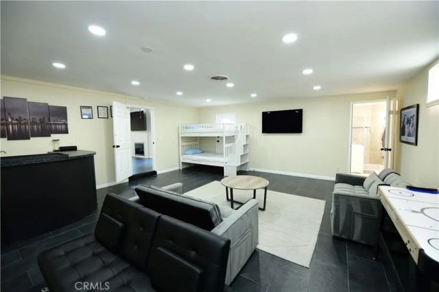 9452 Larrabee Avenue, San Diego, CA 92123