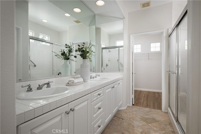 21325 Mazatlan, Mission Viejo, CA 92692