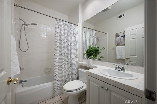 21325 Mazatlan, Mission Viejo, CA 92692