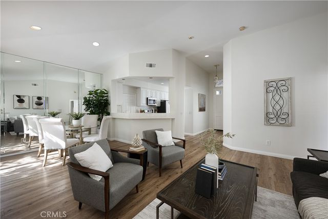 21325 Mazatlan, Mission Viejo, CA 92692