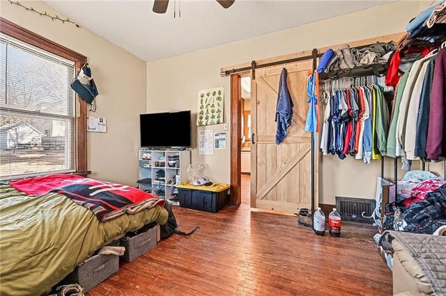 421 W COOPER Street, Maryville, MO 64468