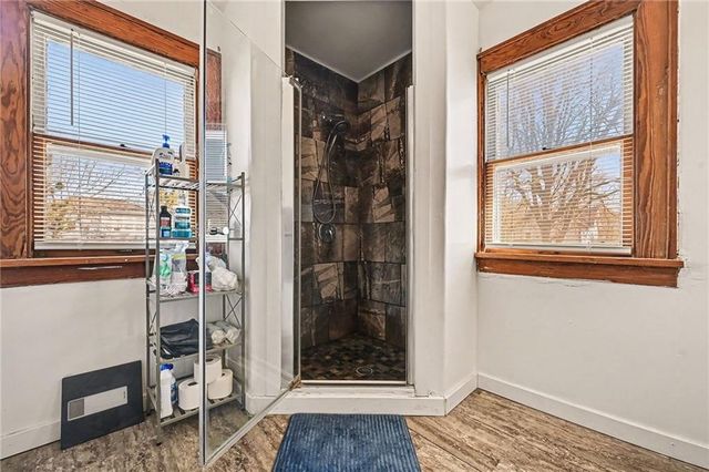 421 W COOPER Street, Maryville, MO 64468