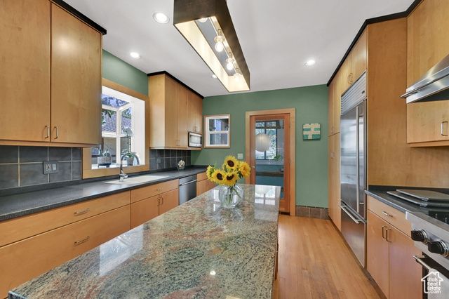 928 S 1500 ST, Salt Lake City, UT 84105