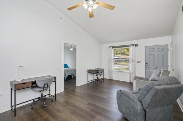 386 Brackin Street, Crestview, FL 32539