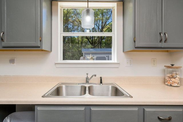 386 Brackin Street, Crestview, FL 32539