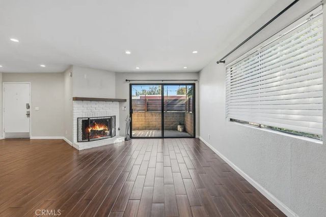 7231 Balboa, Lake Balboa, CA 91406