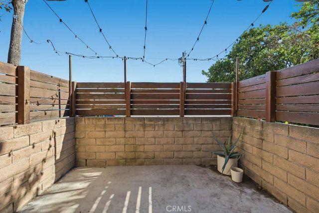 7231 Balboa, Lake Balboa, CA 91406