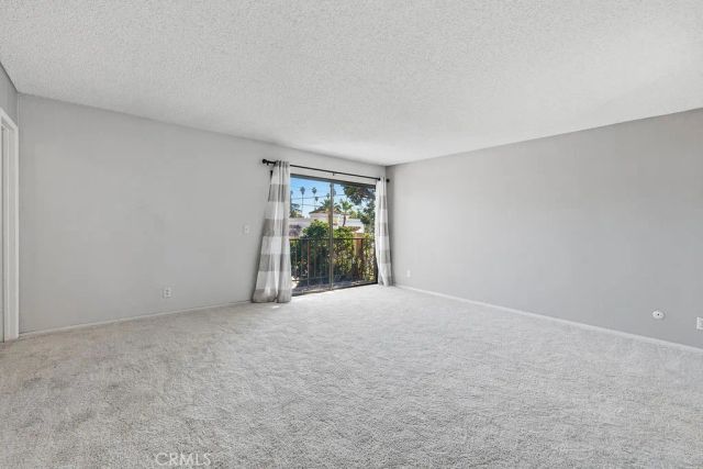 7231 Balboa, Lake Balboa, CA 91406