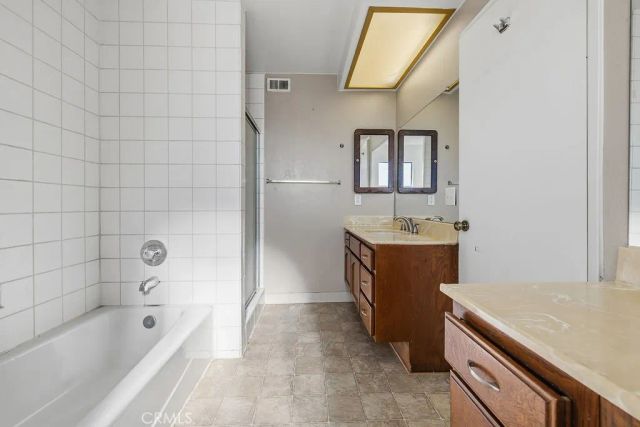 7231 Balboa, Lake Balboa, CA 91406