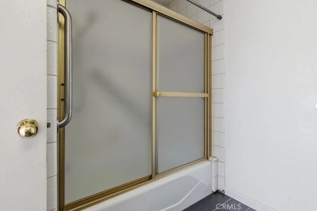 7231 Balboa, Lake Balboa, CA 91406