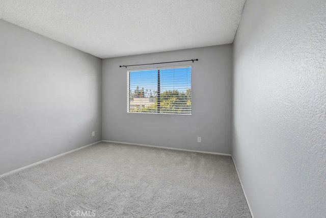 7231 Balboa, Lake Balboa, CA 91406